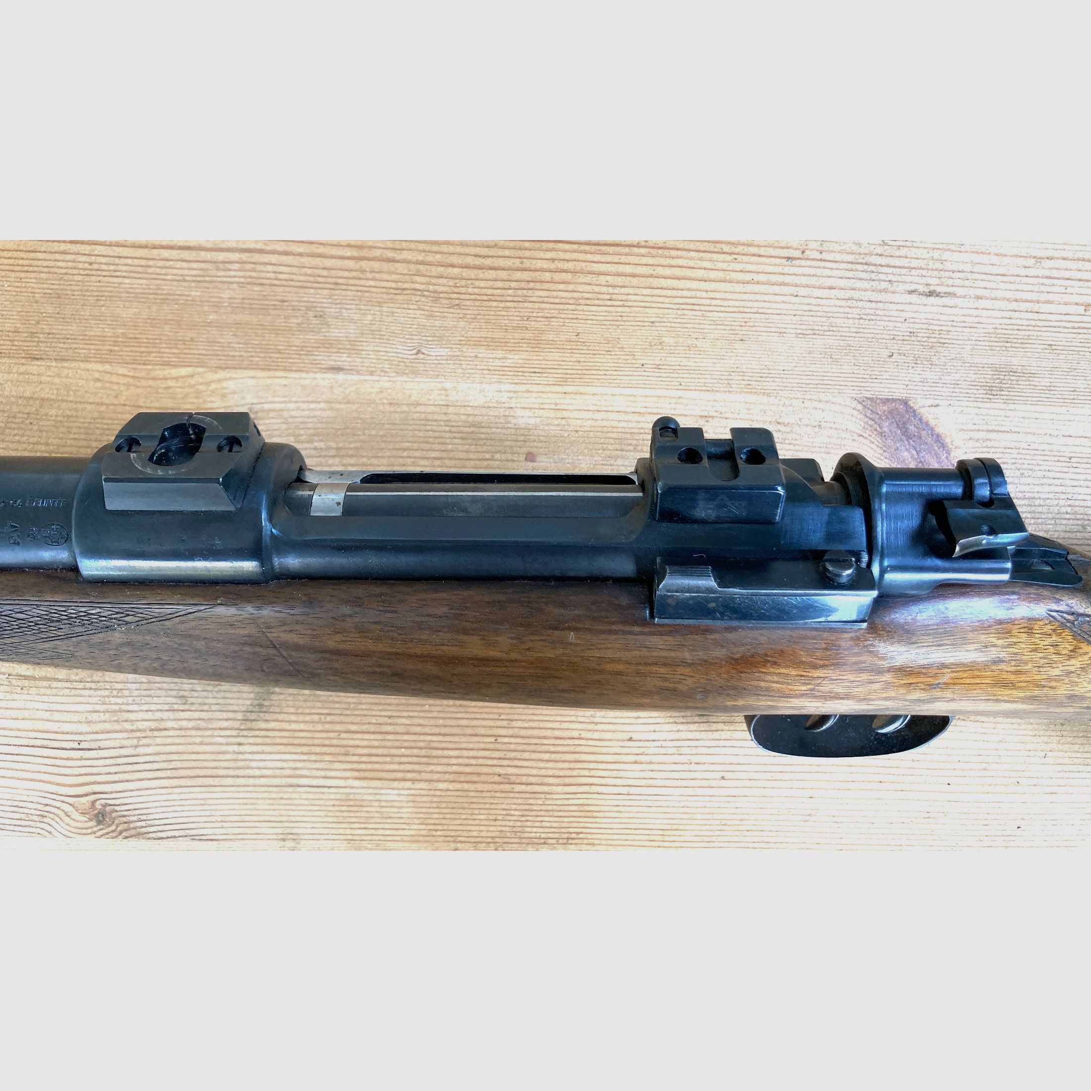 Repetierbüchse FN, Modell K98, Kaliber 7x64, dt. Stecher, mit Leuchtpunktabsehen 4C Meostar 3-12x56 R1r und hochwertiger EAW-Schwenkmontage
