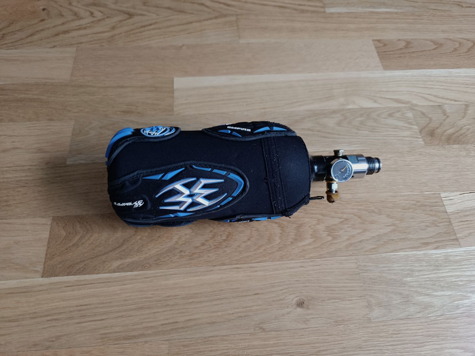 Proto PMR 7, paintball marker with various equipment