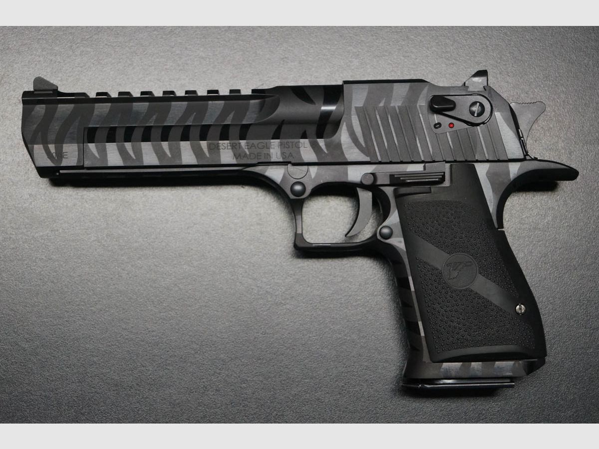 Magnum Research Desert Eagle Black Tiger Stripes, Bild 8 von 8