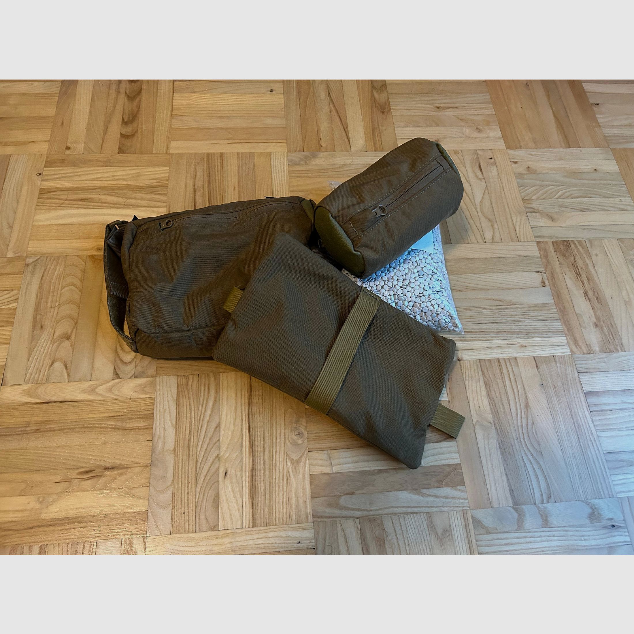 Helikon Tex Shooting Bags + Füllung