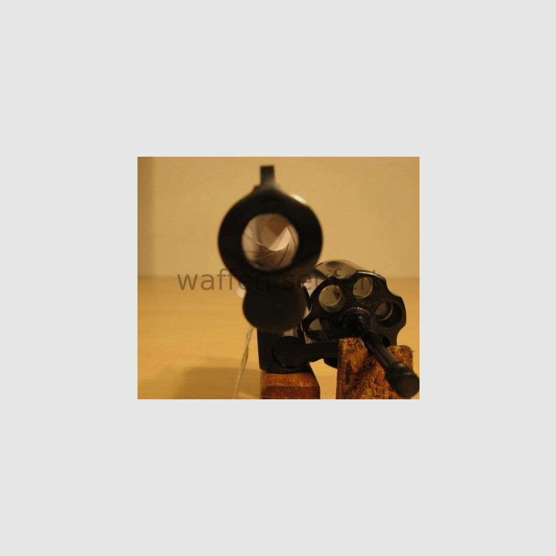 Colt Detective 2 pouces de canon avec grandes plaquettes en bois