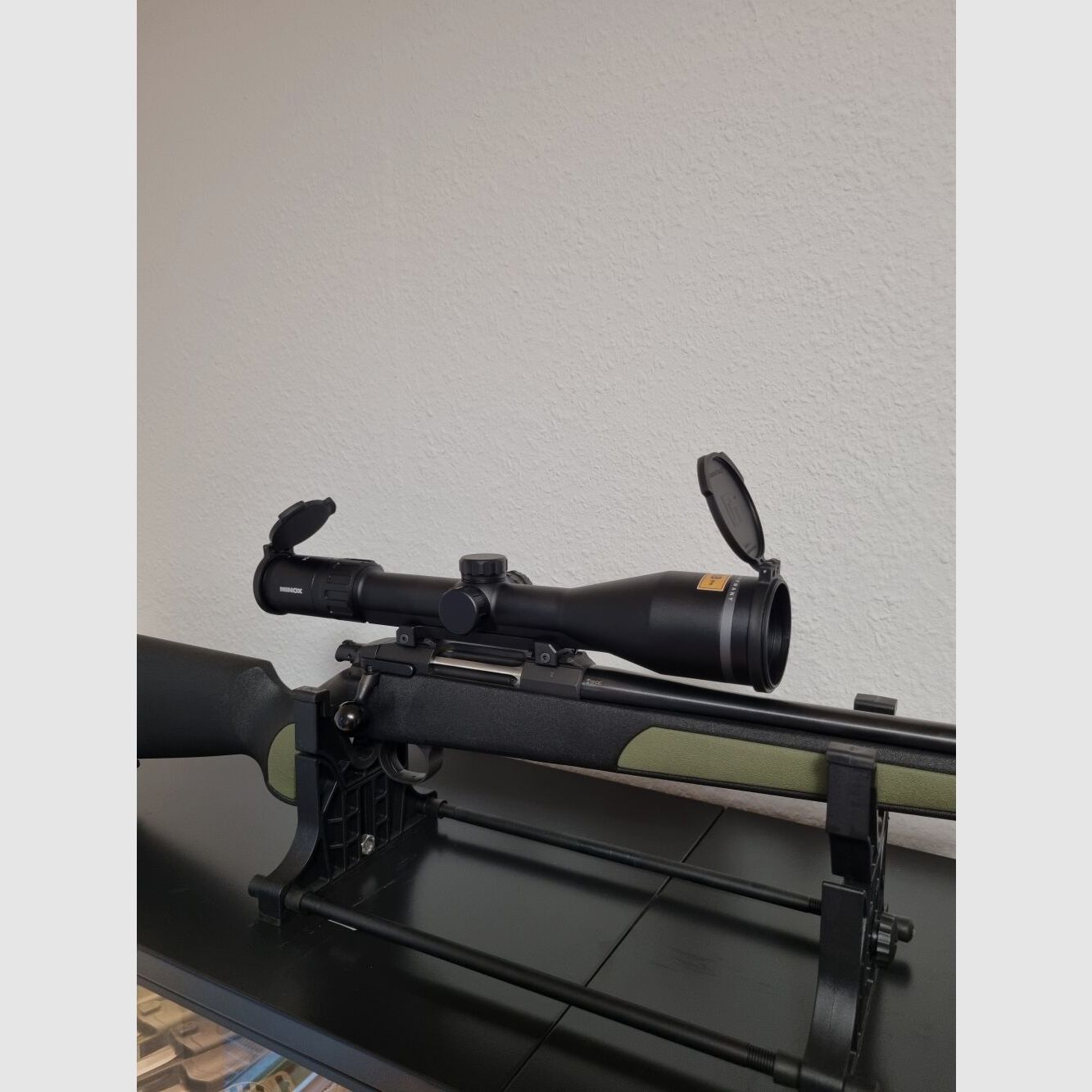 Steel action HS .308 , Montage , Schalldämpfer, Minox 3-15x56 S
