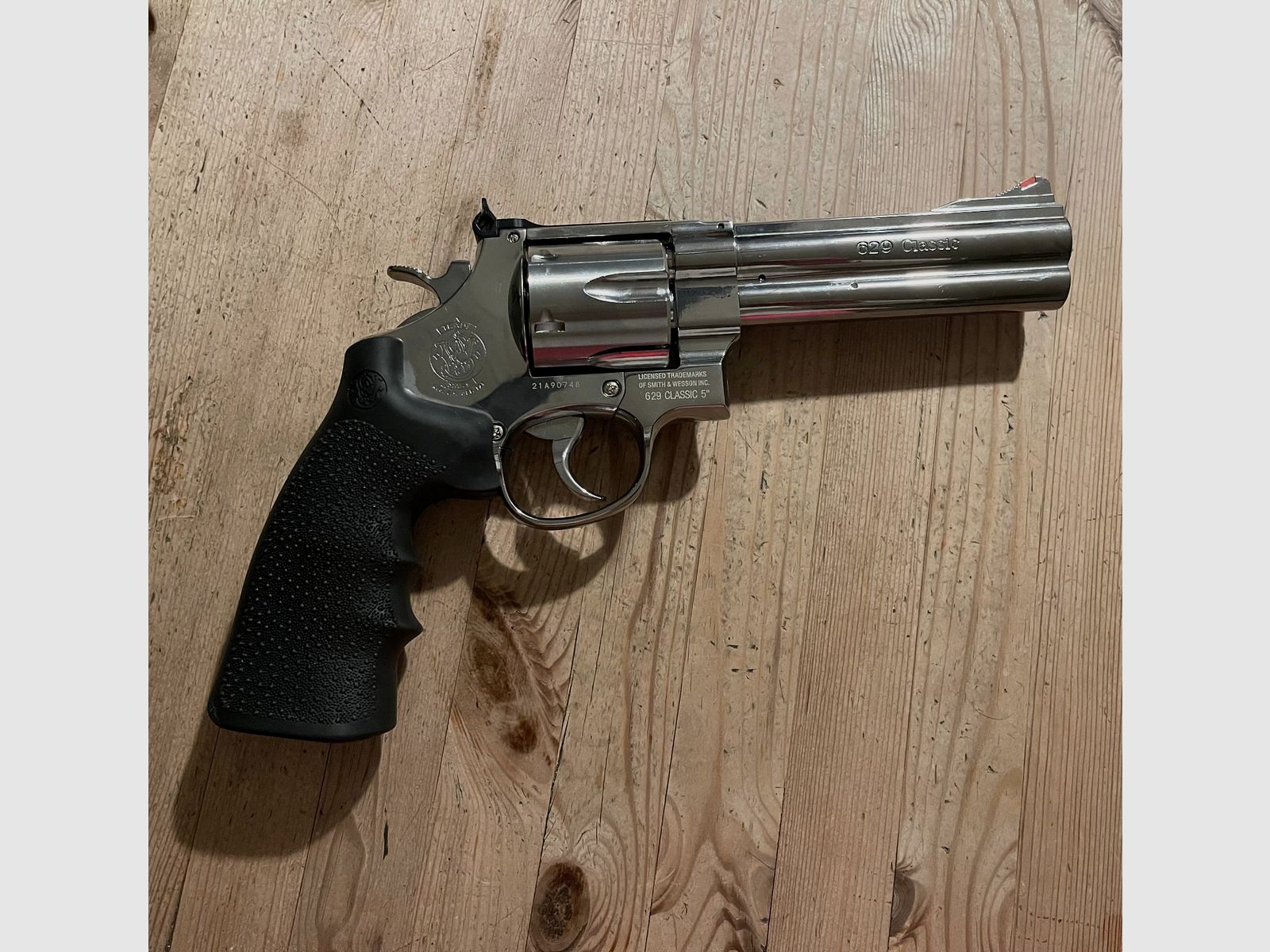 Smith & Wesson 629 Classic 5