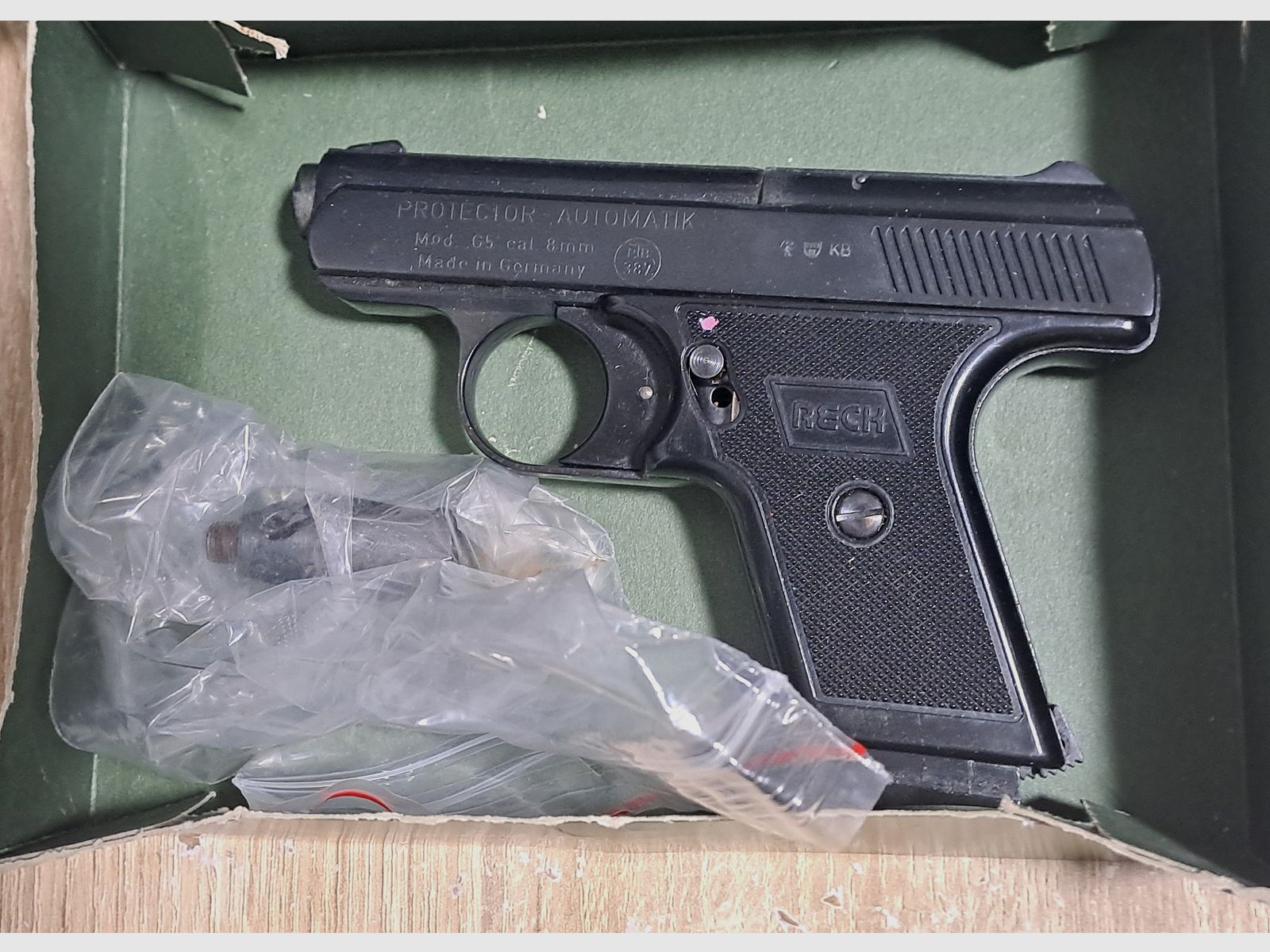 Reck Protector G5 im Kal. 8 mm Knall/ PTB 387 mit Verpackung!