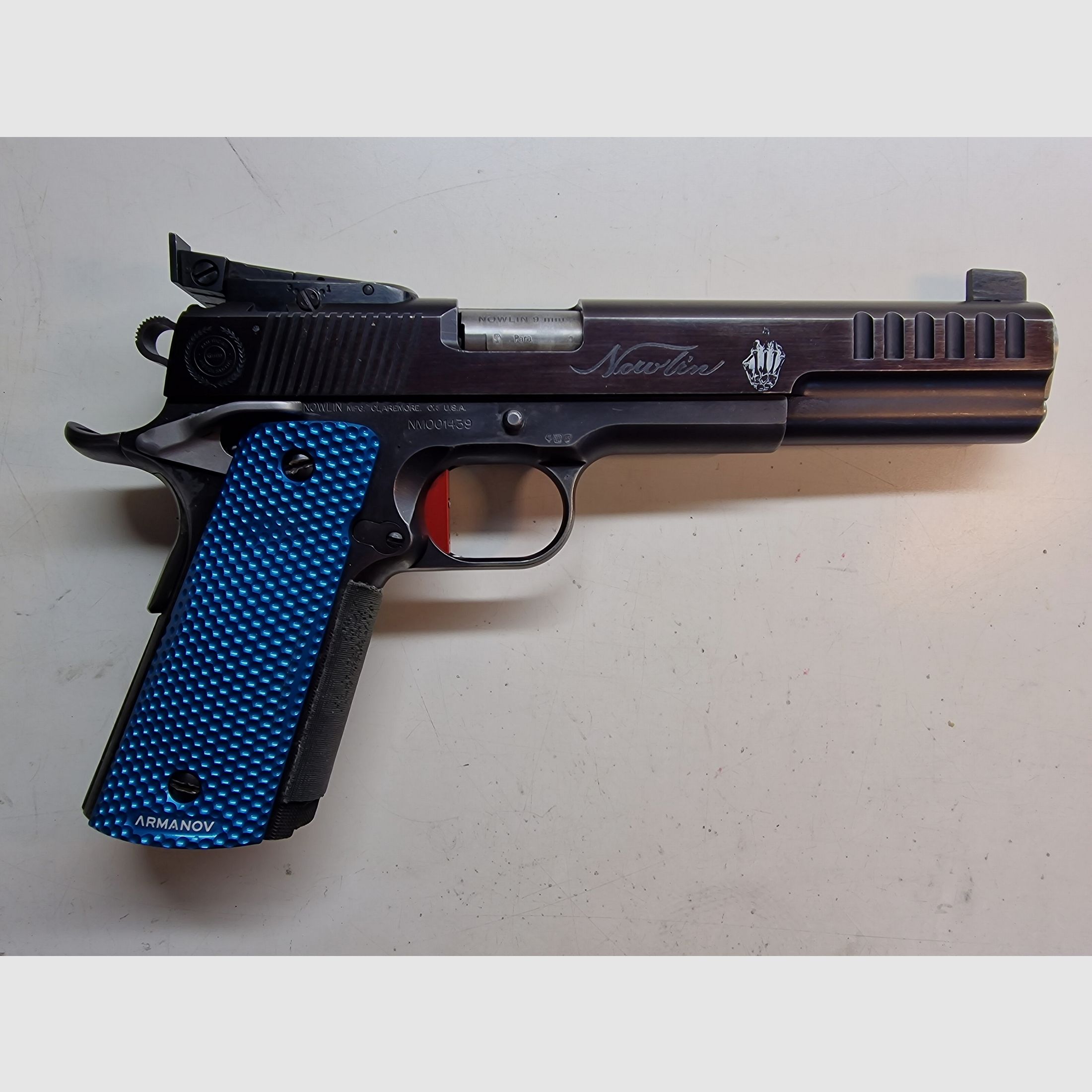 Nowlin Challenger 9mm Luger – Getunt – 3 Posiciones Aristocrat Visier & Armanov Griffe, BDS, BDMP, Multidistancia, PPC1500, imagen 1 de 4