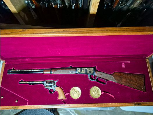 Winchester / Colt Commemorative Rifle/Revolver Set. 