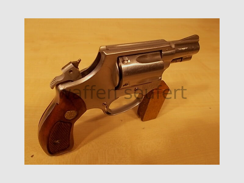 Smith & Wesson M 60 Stainless 2 Zoll Revolver