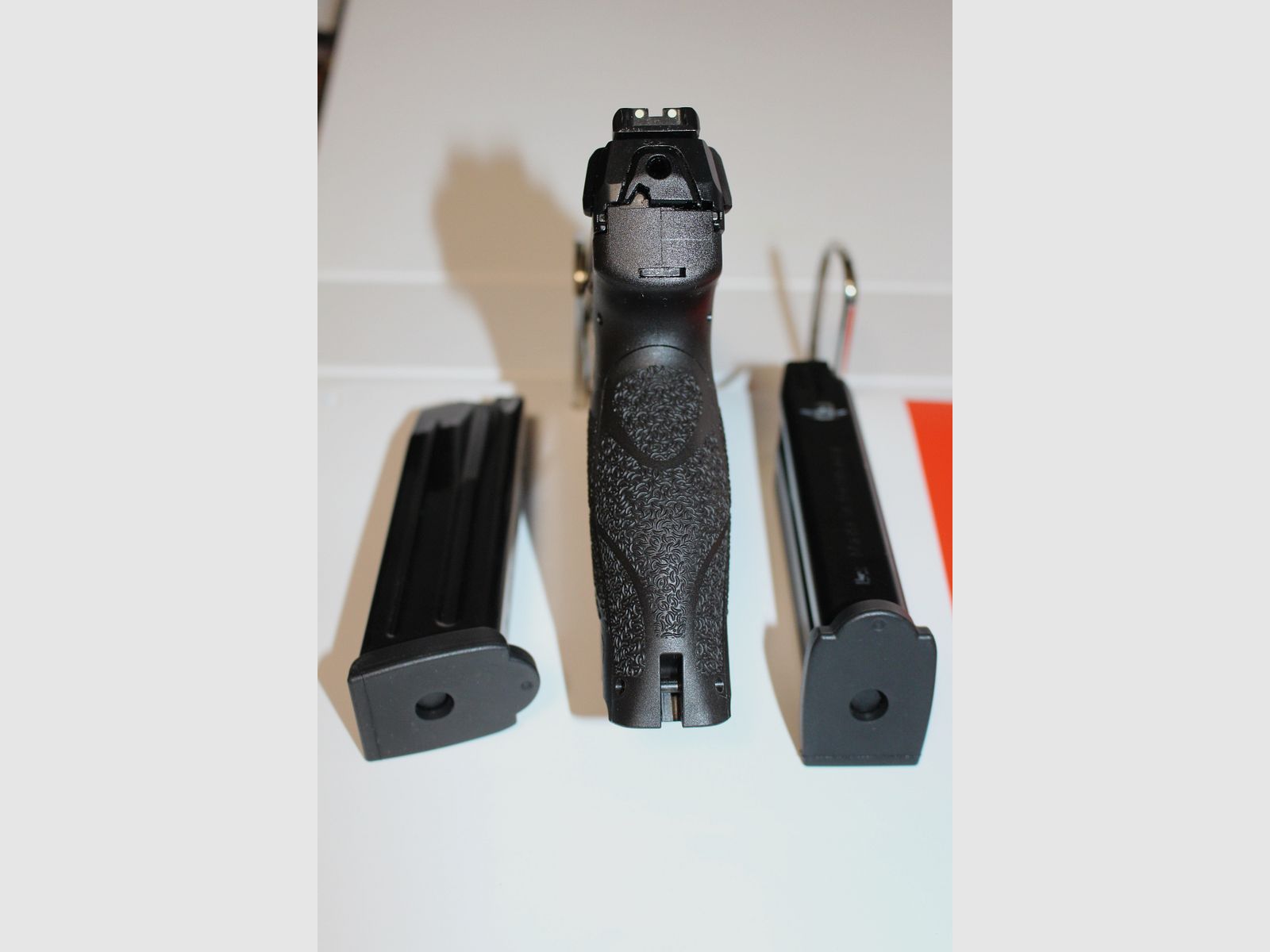 Halbautomatische Pistolie HK SFP 9 SD