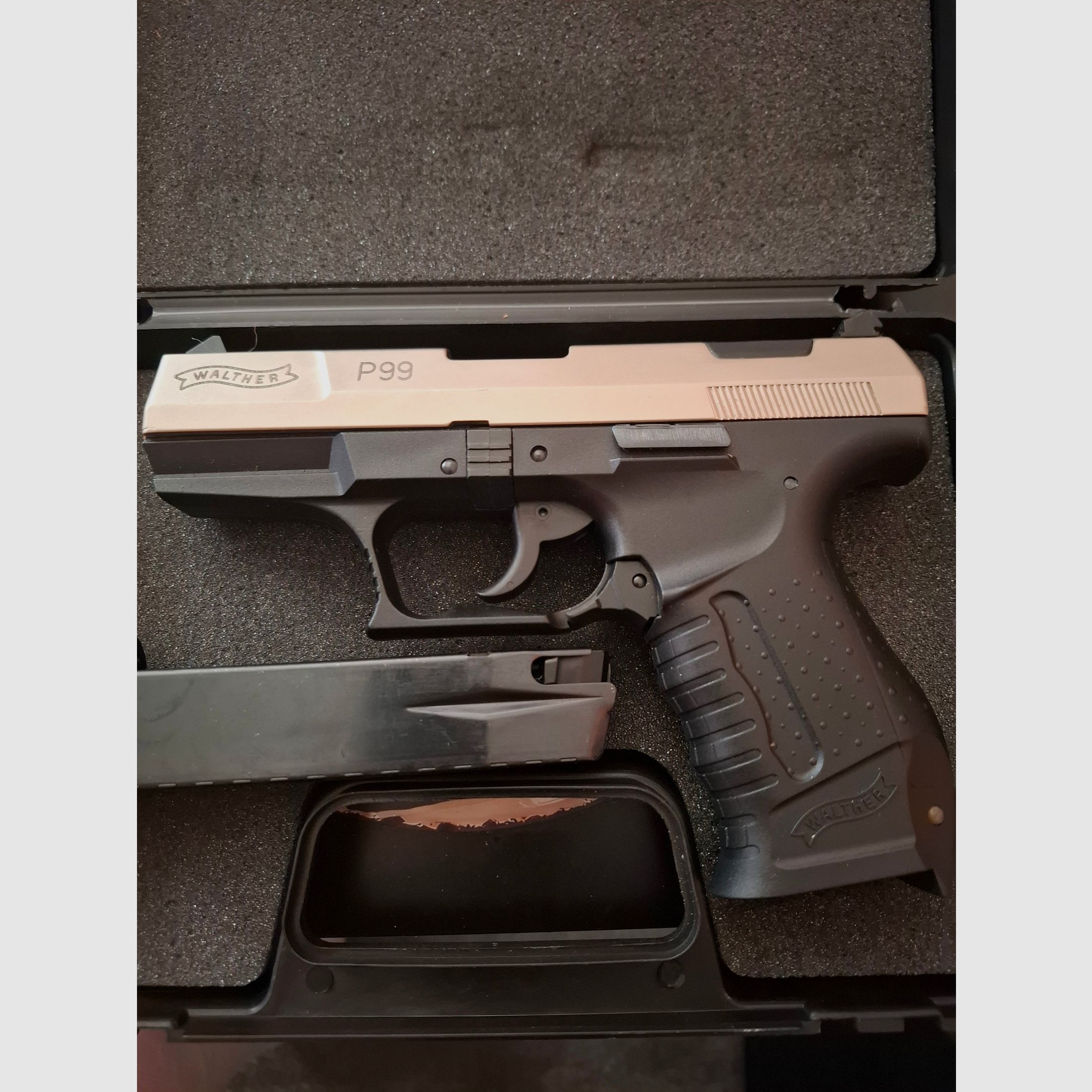 Walther P99 Bicolor 9mm P.A.K. "like new