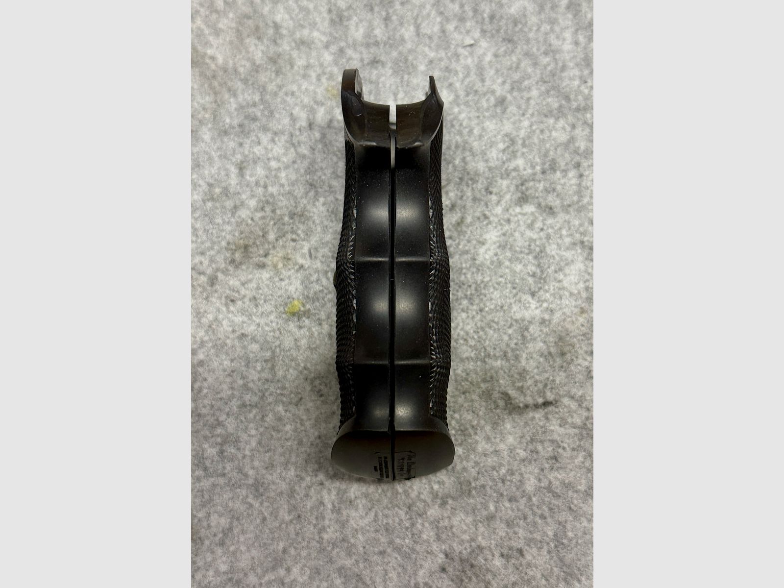 Pachmayr Gripper Grip Colt Python