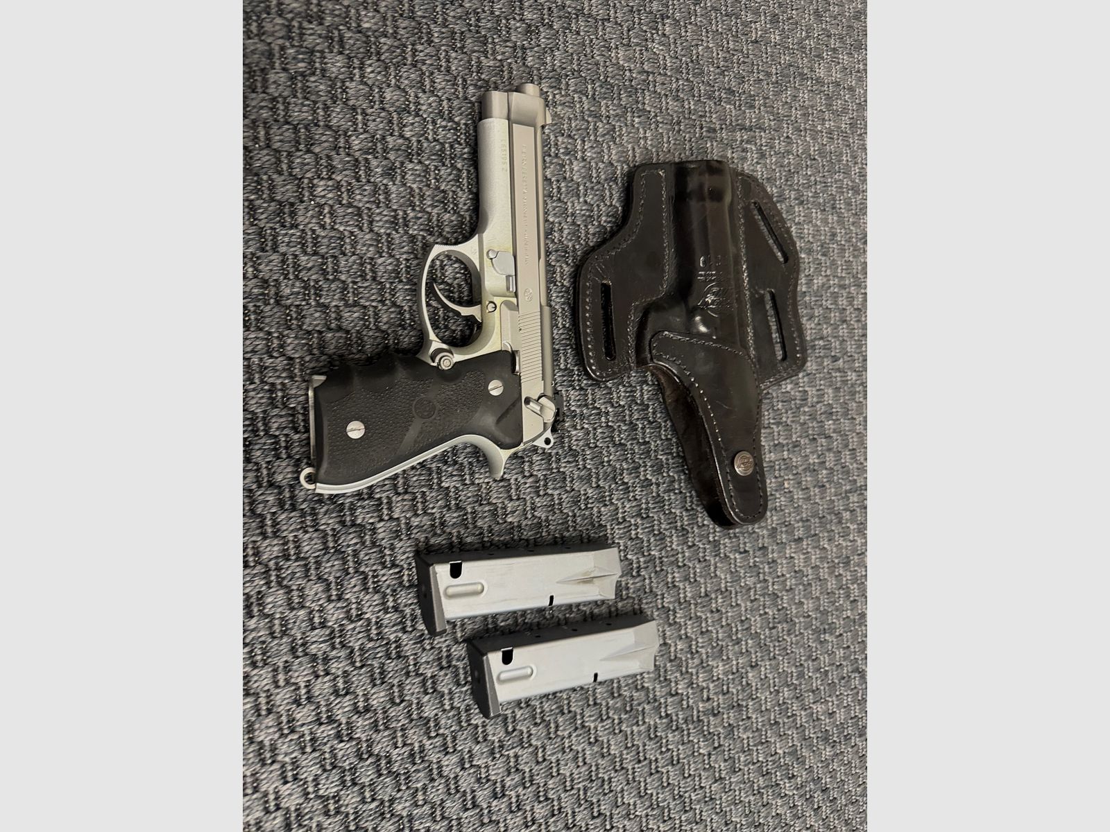 Beretta 92 FS stainless 9mm