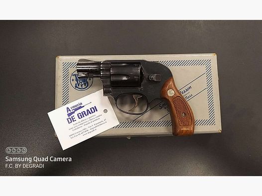 SMITH & WESSON MODEL 49 38 SP. używany