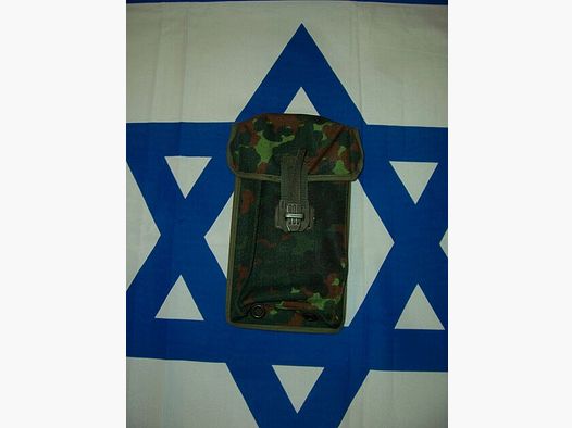 Magazijntas orig. Bundeswehr BW Flecktarn/Tarnfleck/Camouflage SAR M54 M2 / UZI MP2 voor 3x magazijnen