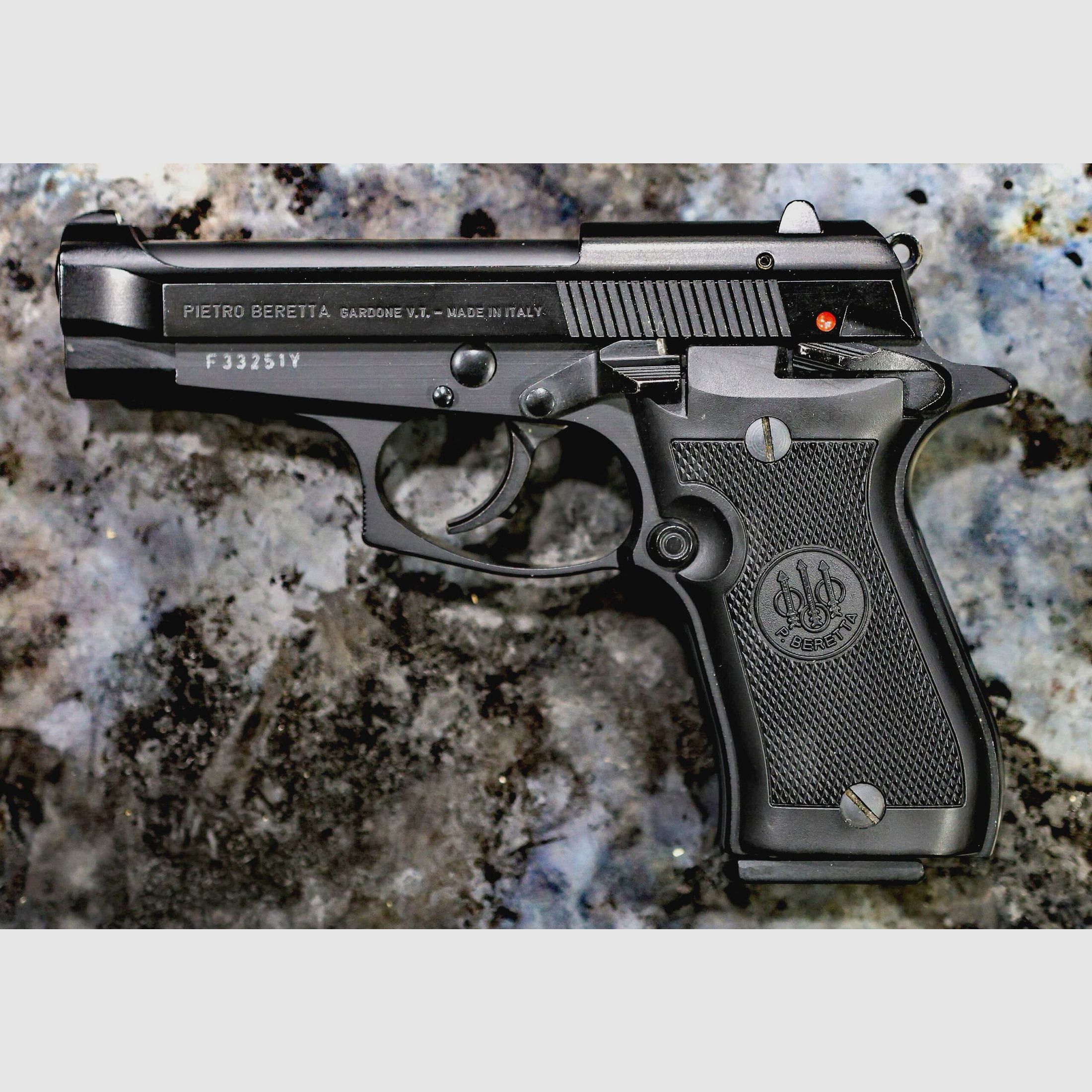 Beretta 85 Cheeth cal. 9mm Browning court/380 Auto D'occasion!, image 1 sur 2