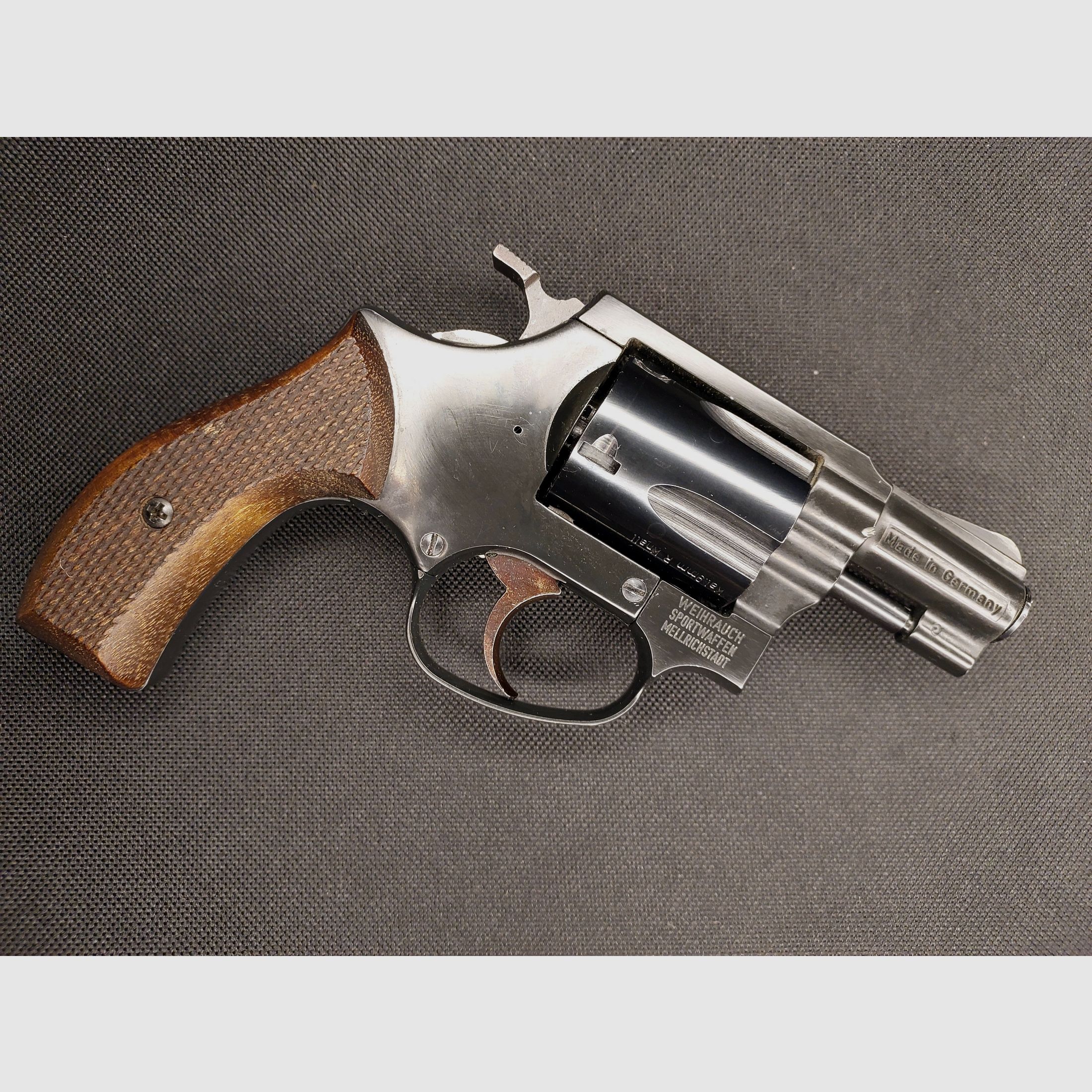 Weihrauch HW37 Kal. 9mm R.K. (PTB 887) OVP mit Holzgriffen und Lederholster - sehr gut erhalten (Arminius HW 37)