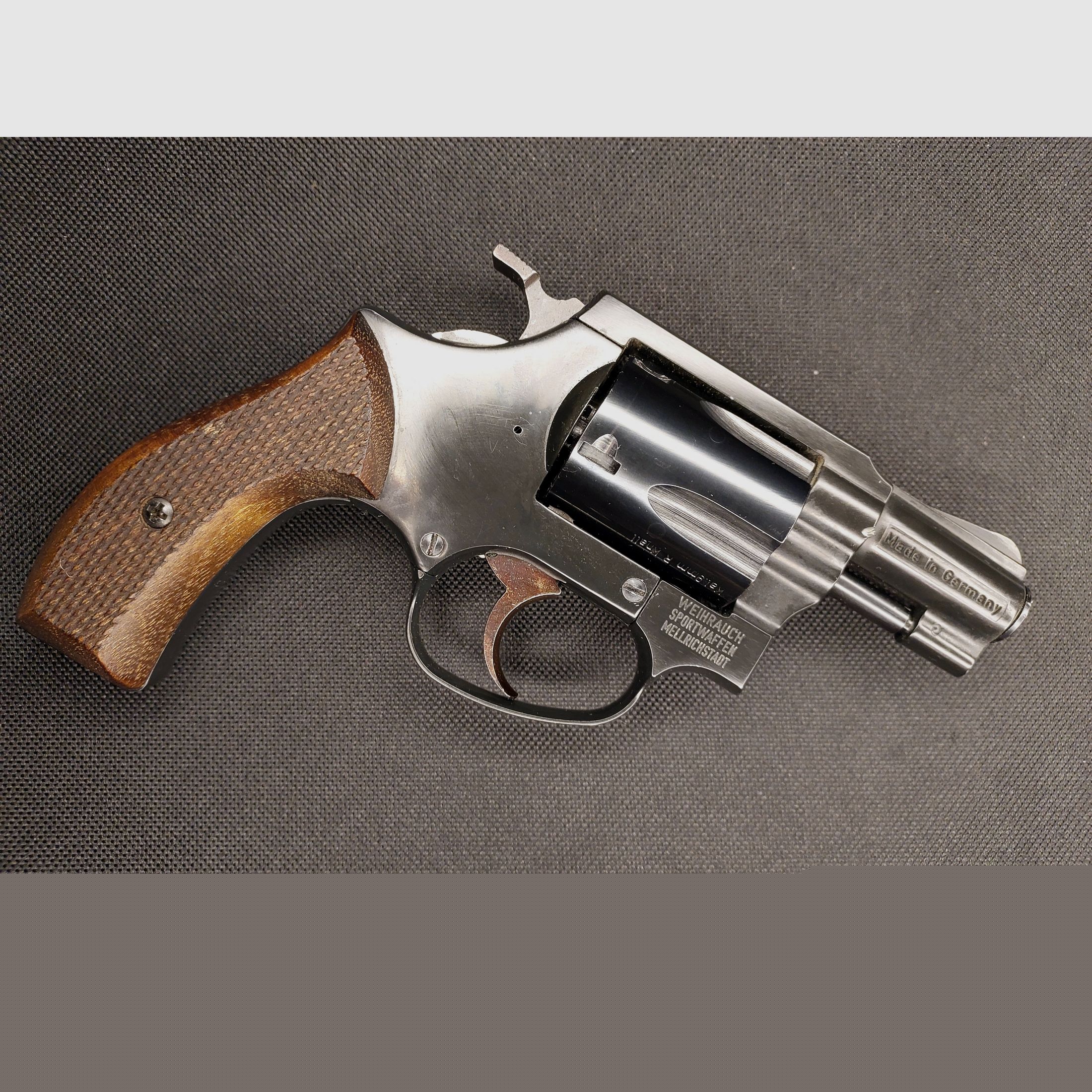 Weihrauch HW37 Kal. 9mm R.K. (PTB 887) OVP mit Holzgriffen und Lederholster - sehr gut erhalten (Arminius HW 37)