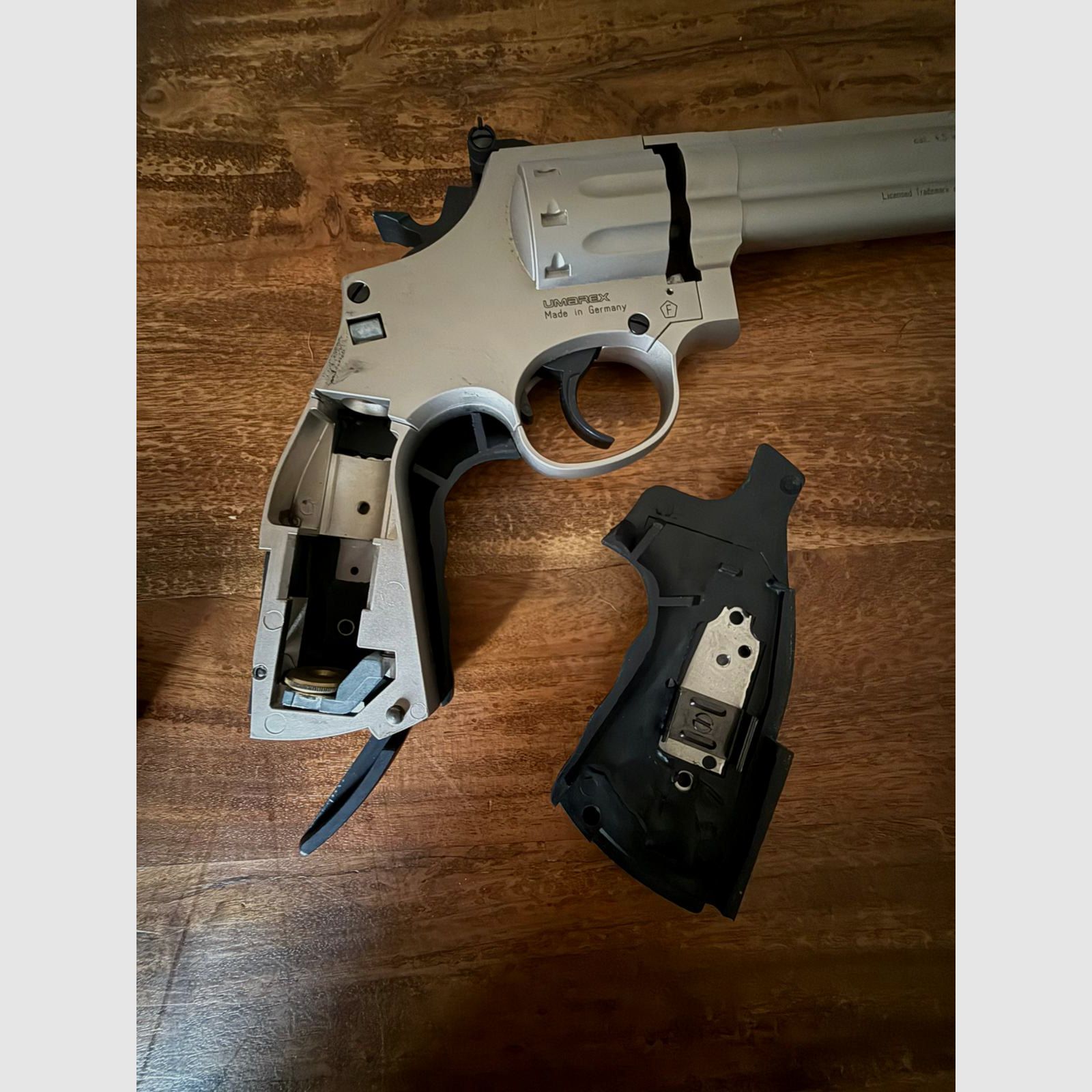 Revolver Co2 UMAREX Smith & Wesson 686 - 6 pollici Nickel 4,5 mm Diabolo