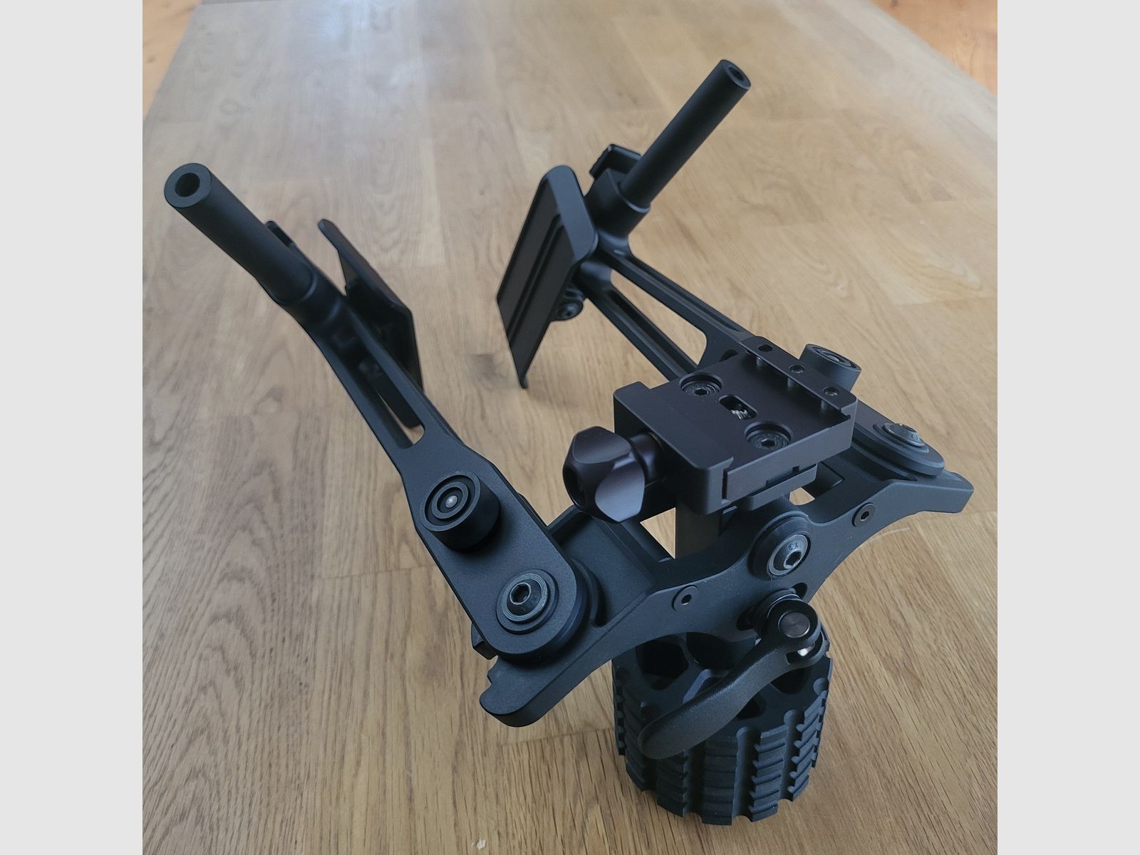 Bears F-Class Klappzweibein mit Picatinny QD