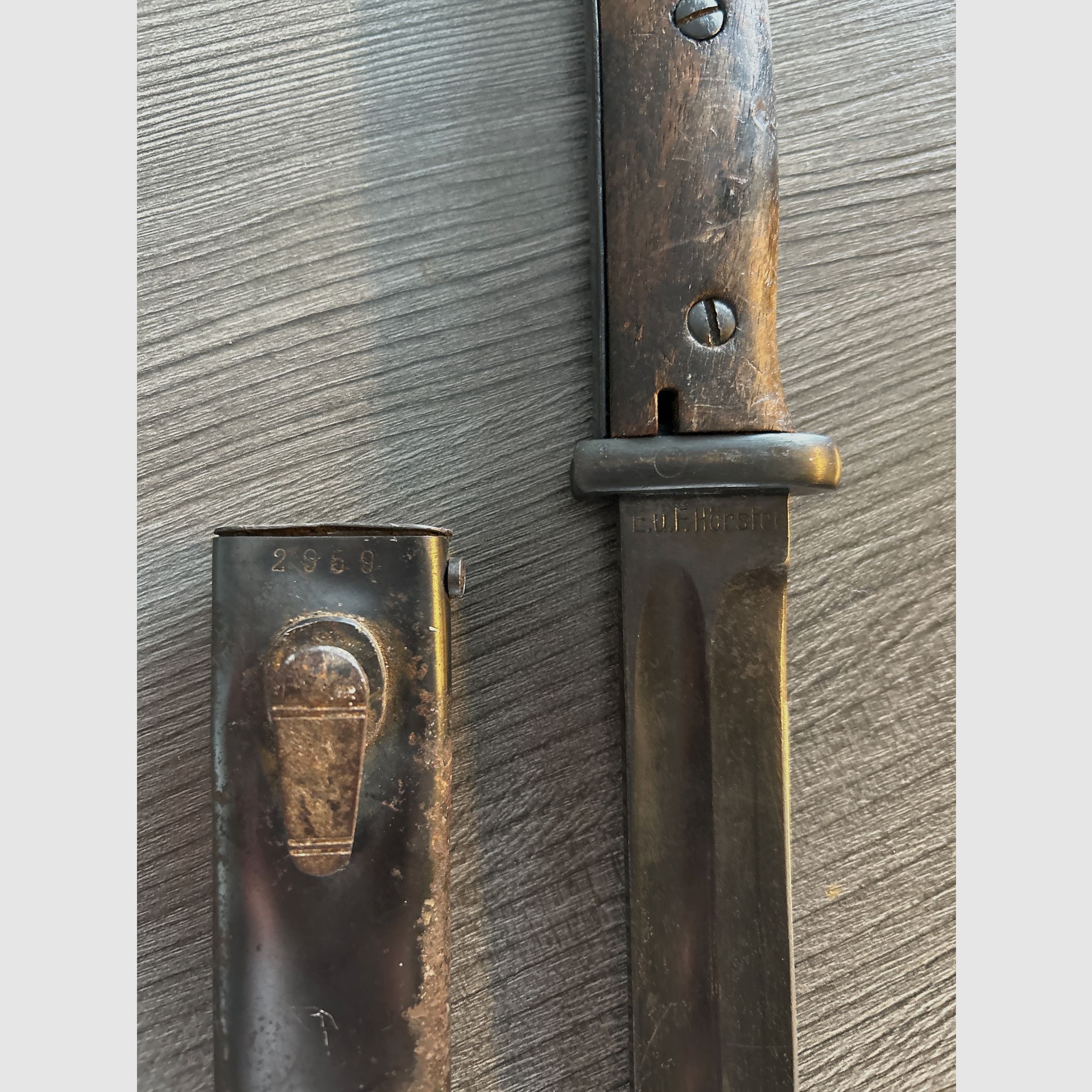 Bajonett Seitengewehr 84/98 III, das Standard-Bajonett der Wehrmacht für den Karabiner 98k