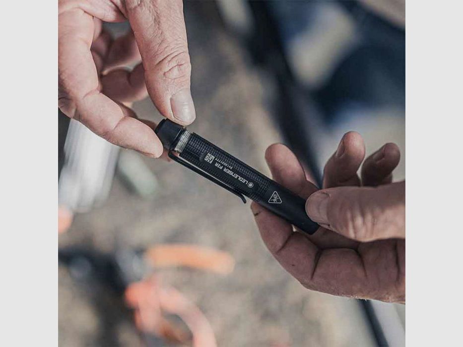 Ledlenser P2R flashlight, image 5 of 6