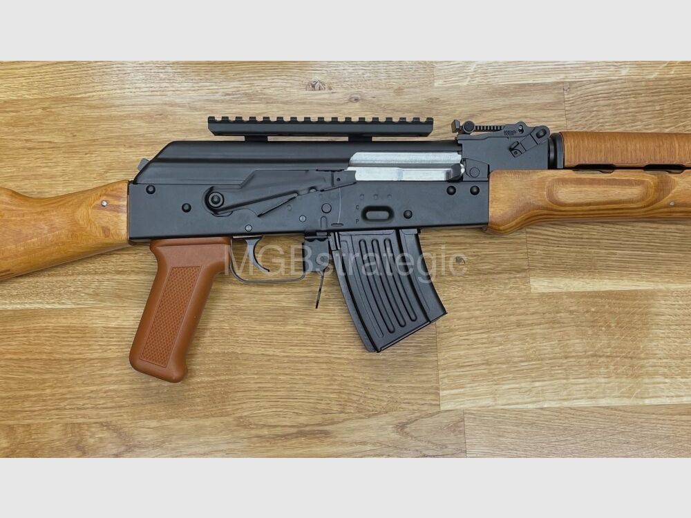 WBP Jack - carabina semiautomatica 7,62x39 - sistema AKM AK47 AK74 con calciatura in legno stratificato - il bayonetta può essere montata - Made in Poland - novità!