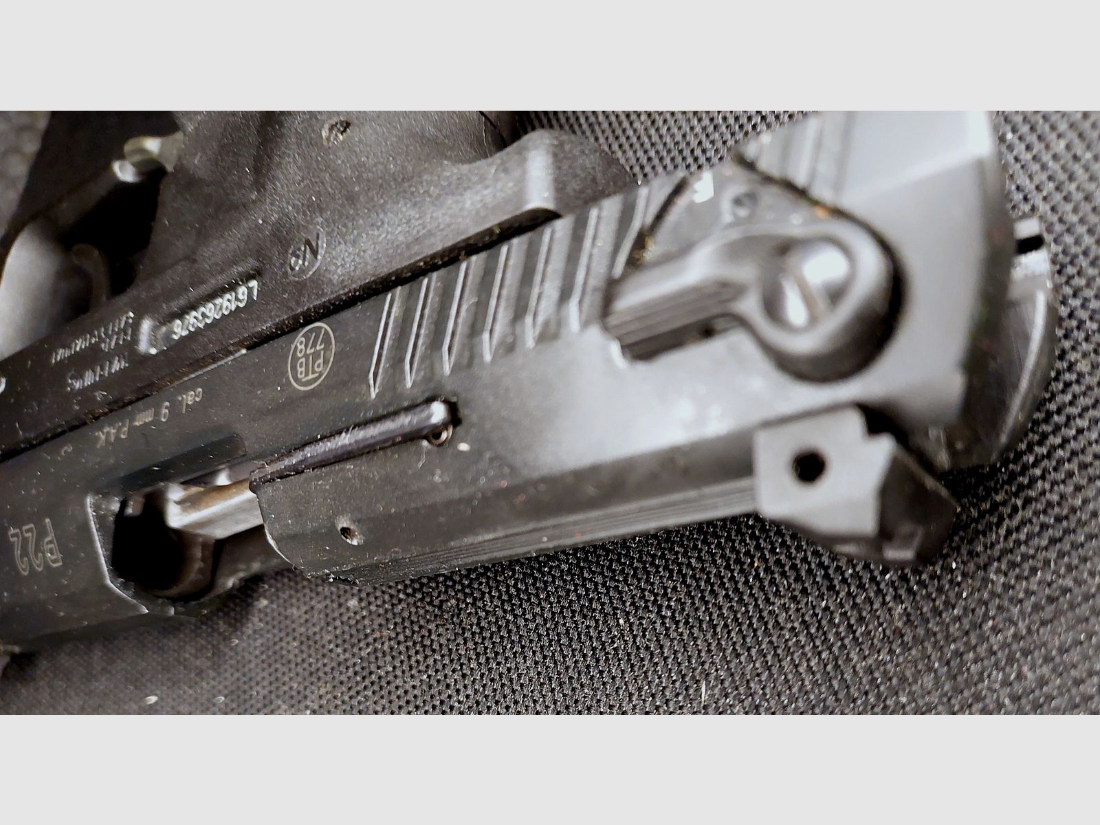 Walther P22 pistola de fogueo 9 mm P.A.K. PTB 778 negra P 22 con funda
