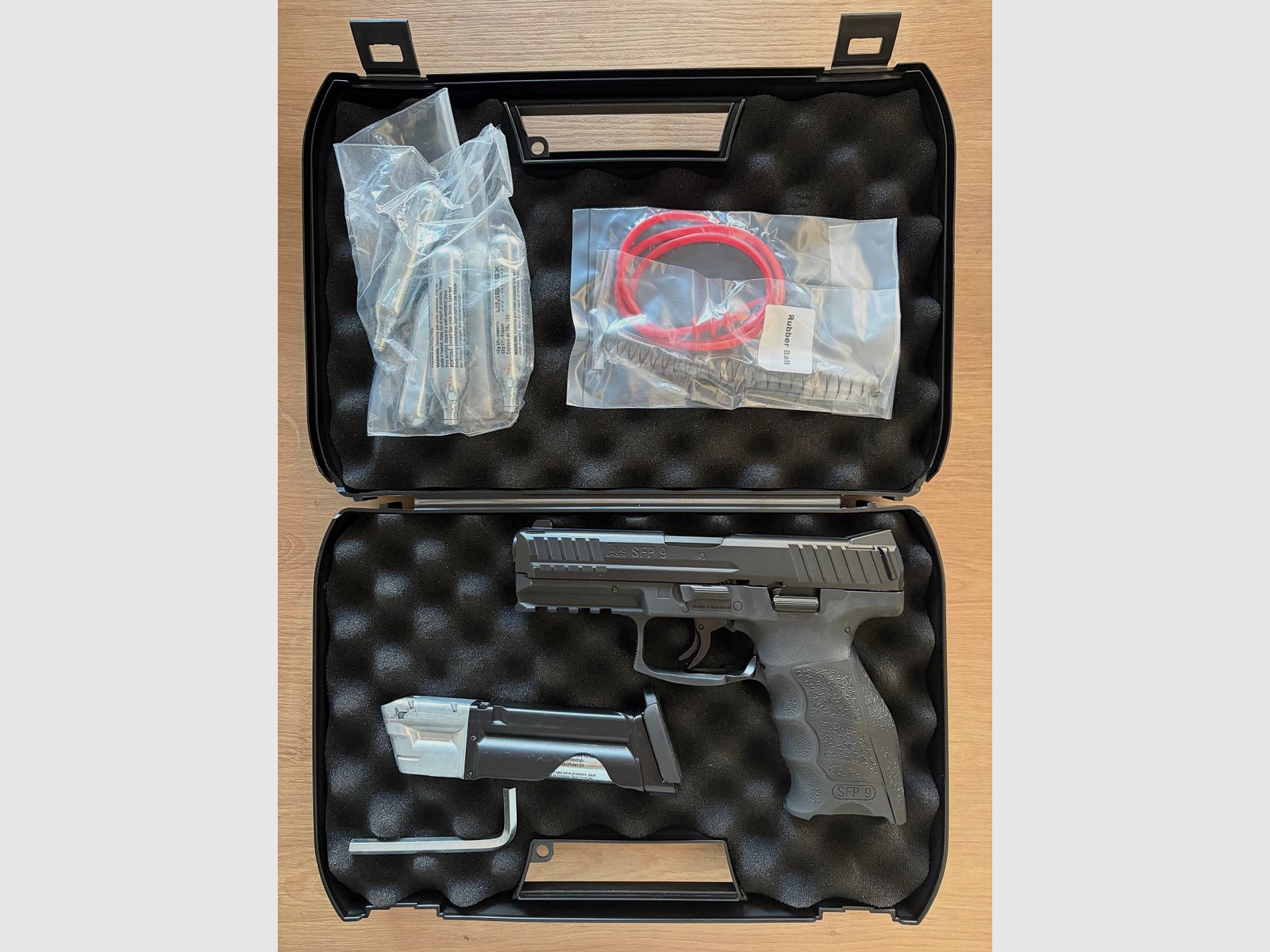 Heckler & Koch SFP9 T4E CO2-Pistole