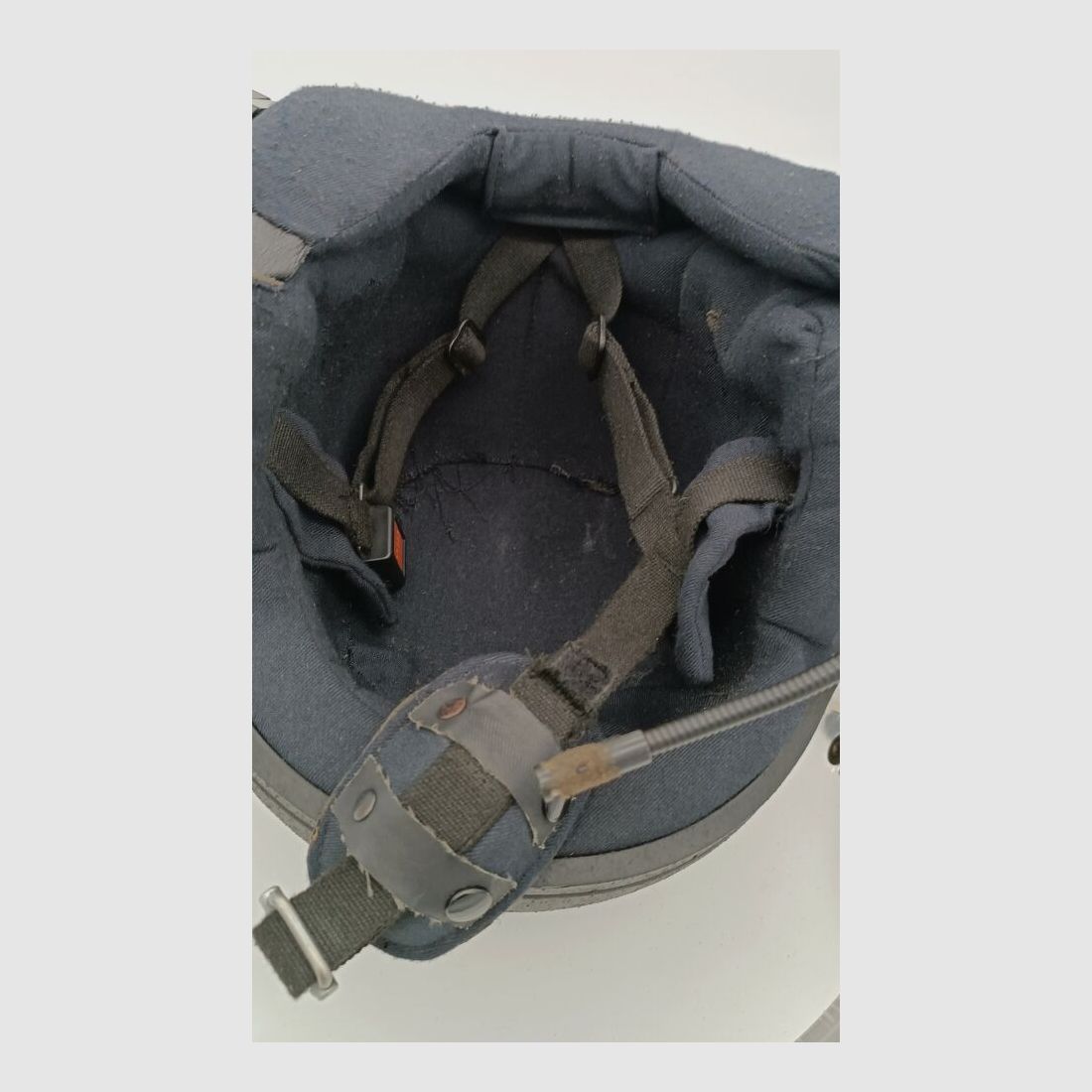 Schuberth P100 Polizeihelm aus Kevlar mit ballistischem Visier
