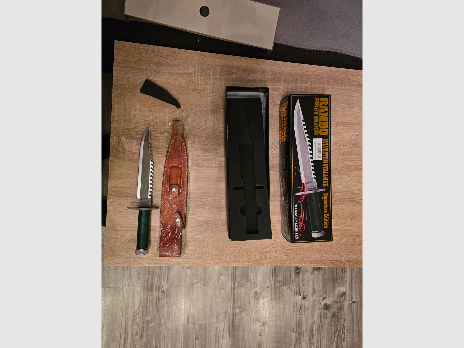 4 Rambo-messen uit deel 1 en 2 en 3 en 5