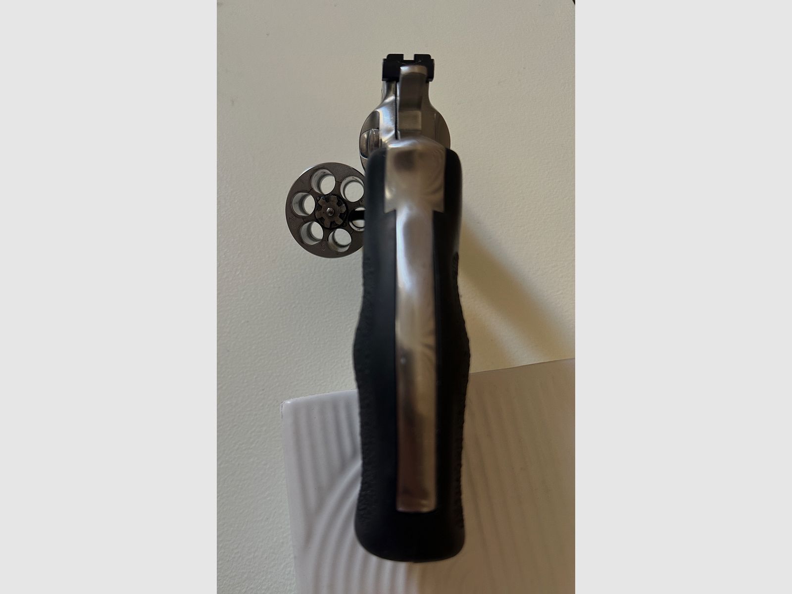 Ruger Security-Six Stainless .357 Magnum, 2¾ inches, 6-shot, Pachmayr grip