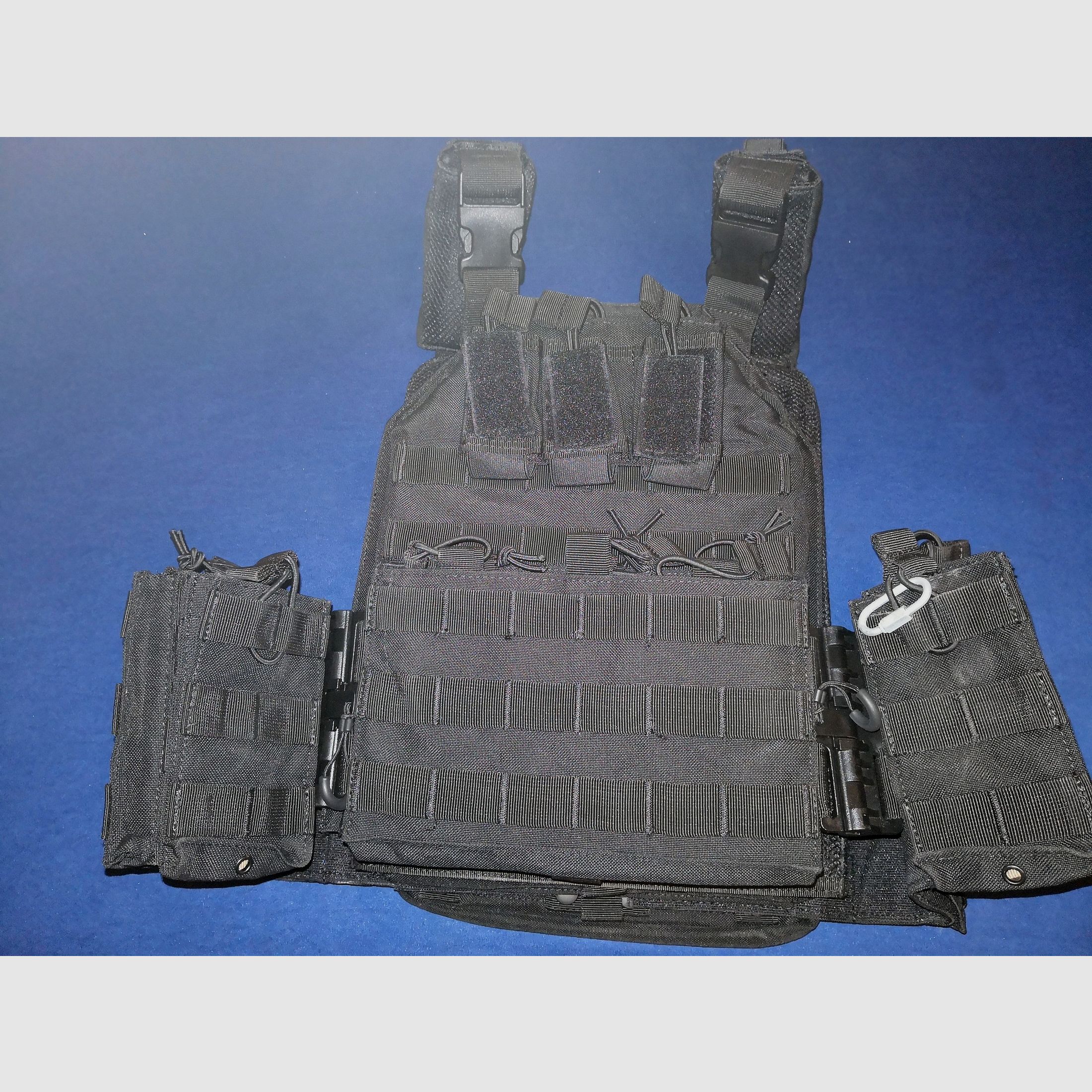 Gilet tactique Katlock noir avec poches supplémentaires