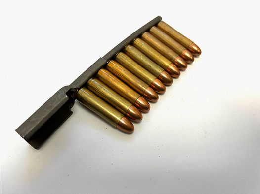 ••• US M1 .30 Karabin Taśmy ładunkowe z pomocą ładującą + 10 sztuk .30 Karabin Dekopatronen •••