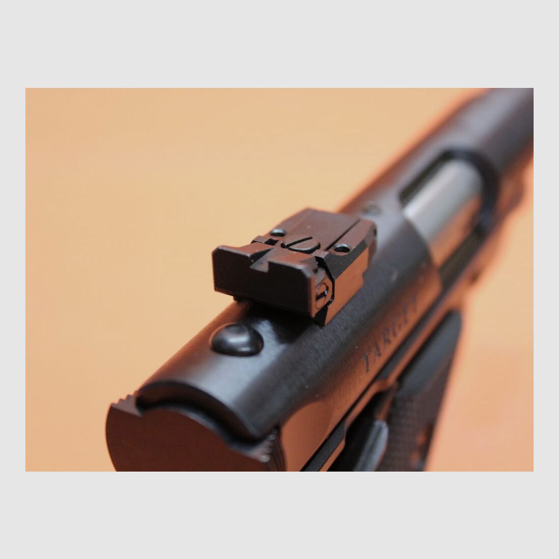 Ruger Ha.Pistole .22lr Ruger MARK IV Target Black 5,5" Lauf/ Bull Barrel (.22lfB/.22L.R. MK4)