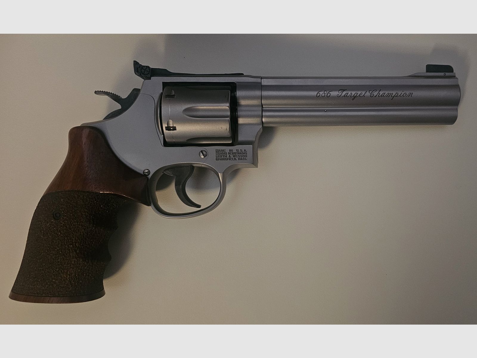 Like new S&W 686 Target Champion .357 Mag.
