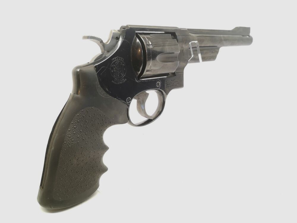 Smith & Wesson	 27-3