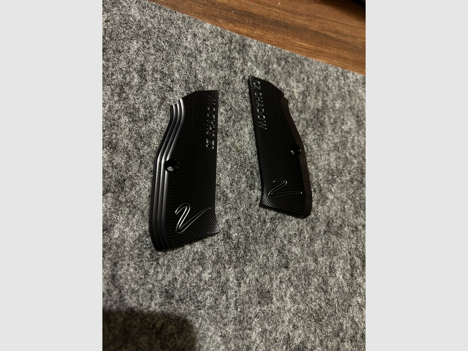 Maniglie CZ Shadow 2 nere