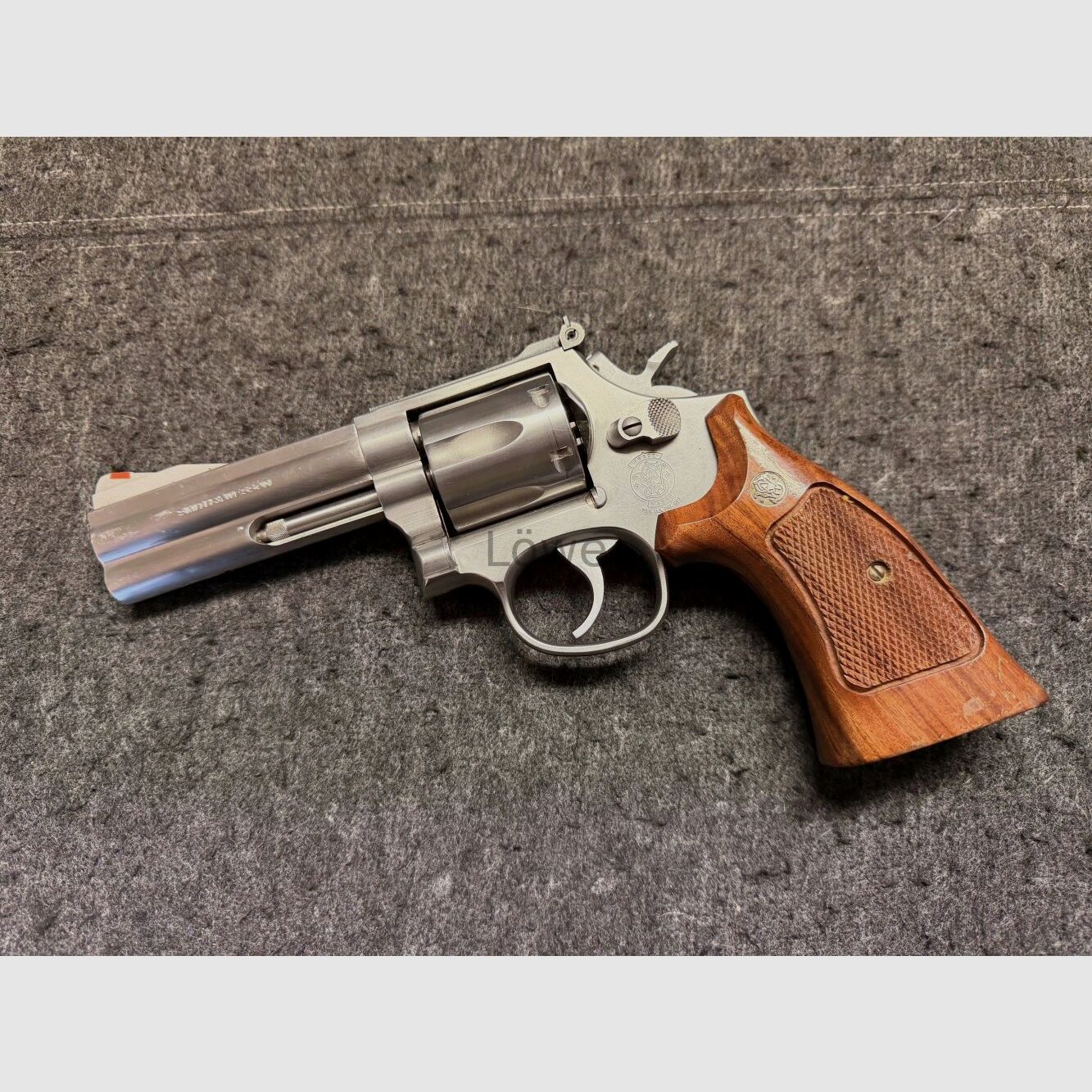 Smith and Wesson 606-3 Inossidabile