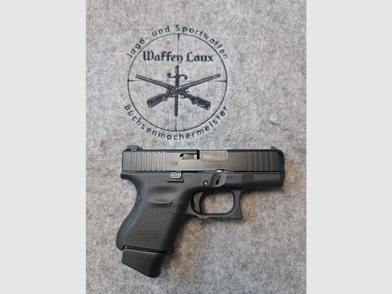 Glock Mod. 26 Gen.5 z niestandardową rękojeścią w stanie jak nowy!
