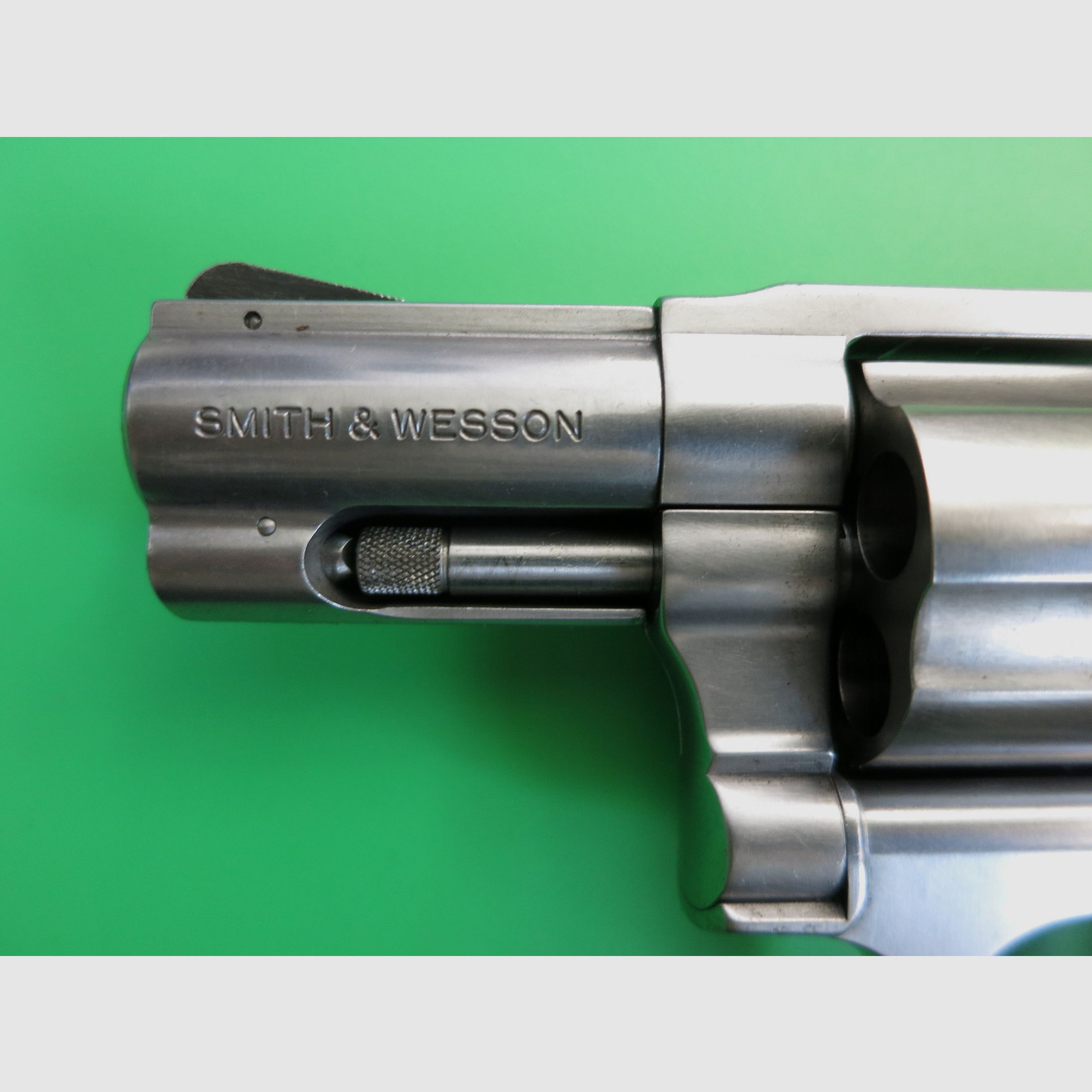 Revolver Smith&Wesson Mod. 60-90, .357 Magnum, 2,15" Lauf, stainless "Lady Smith"   #81