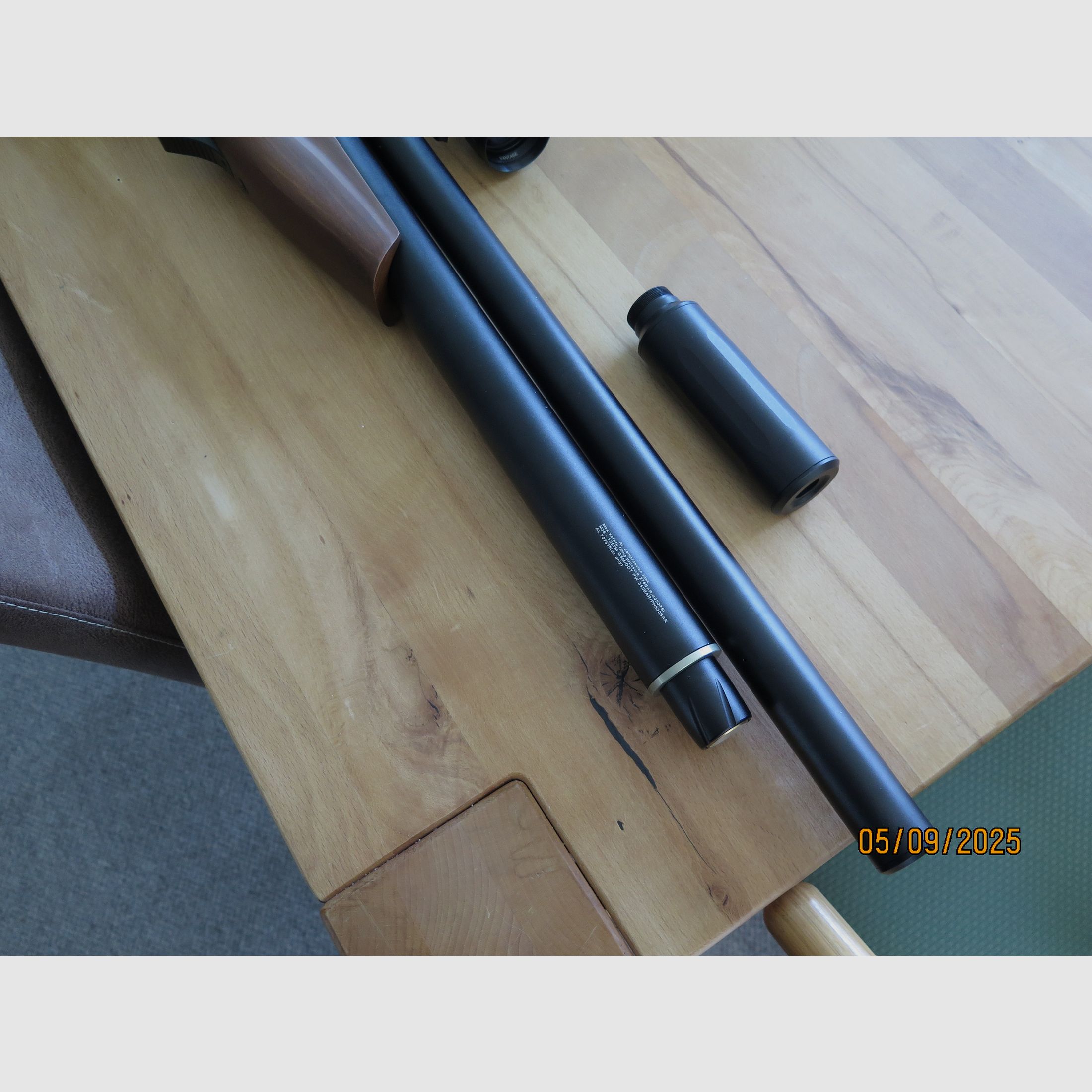 AEA Challenger mit Zielfernrohr und Schalldämpfer Exportkit