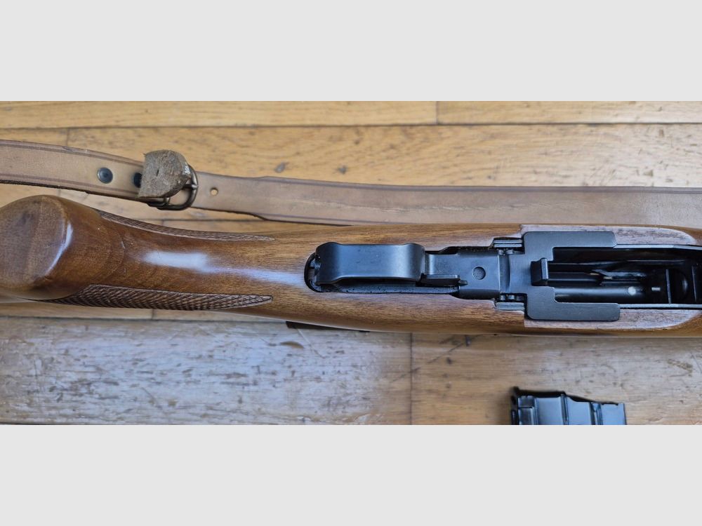 Bellissima piccola carabina RUGER MINI 14 Ranch Rifle – Cal. 222 Rem. – Ottica Laurell 3-9×32 – Bellissima finitura al 99 % – Bellissimo legno – Meccanica impeccabile – Bellissima canna – Super occasione 100% puro divertimento – Fornita con slitta e tre caricatori! – TBE++, immagine 10 di 34
