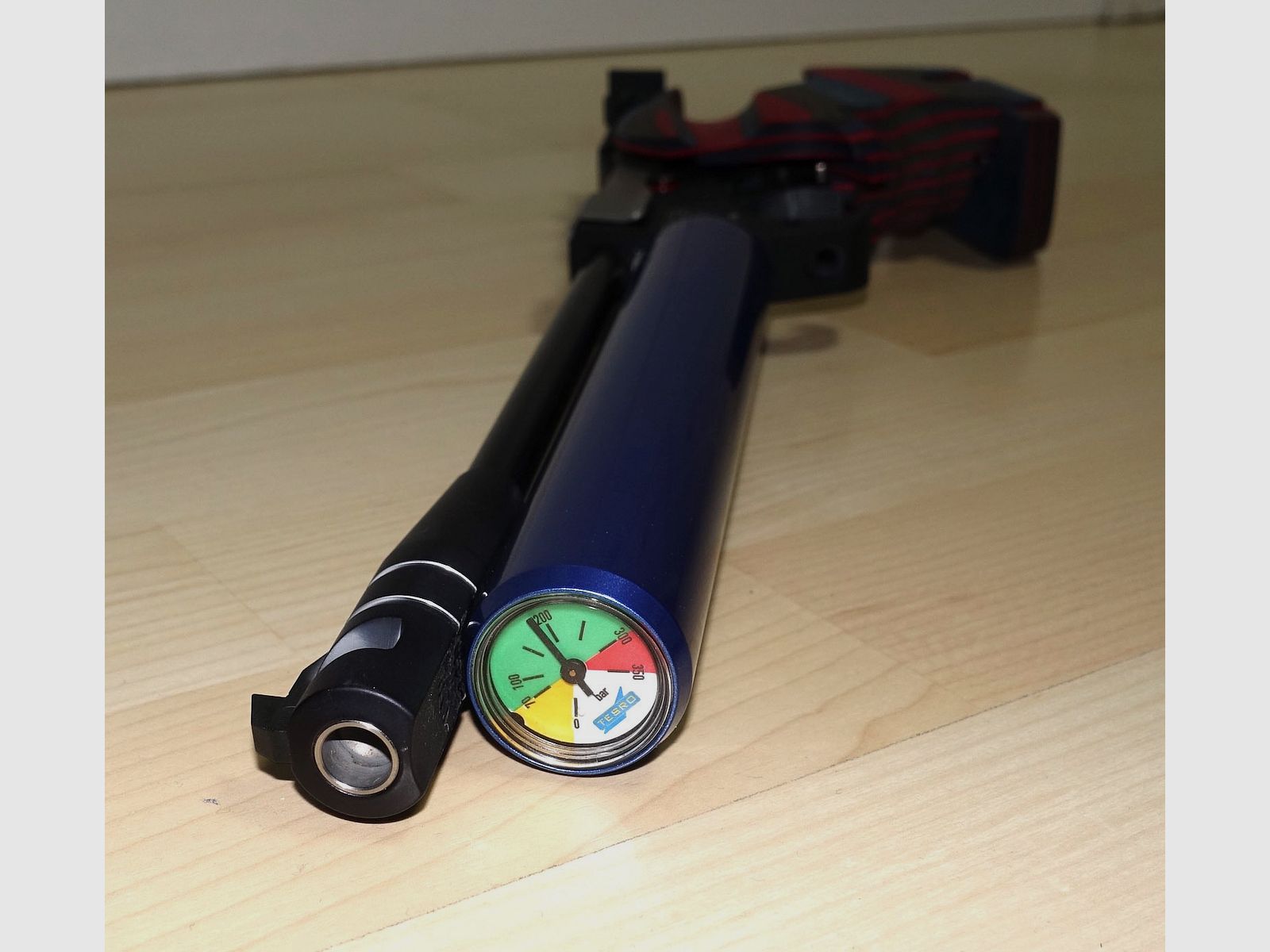 Tesro Pressluft Matchpistole PA10 / Top Zustand mit Zubehör