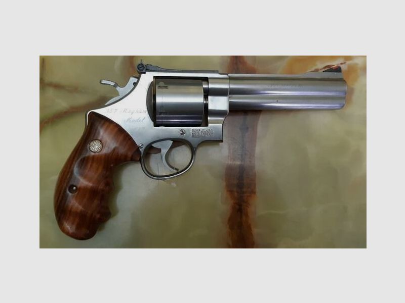 Smith & Wesson	 627