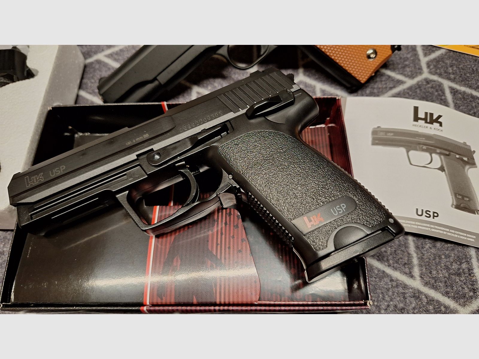 Federdruck Airsoftpistolen Konvolut: D.E./H.K./1911/u.a. NEUWERTIG