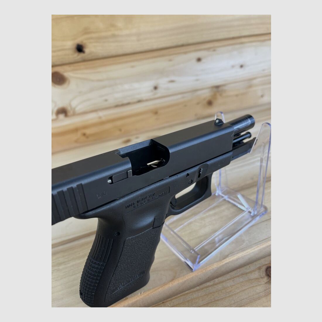 Glock 19 Kal.: 9x19 / 1x Magazine 9mmLuger
