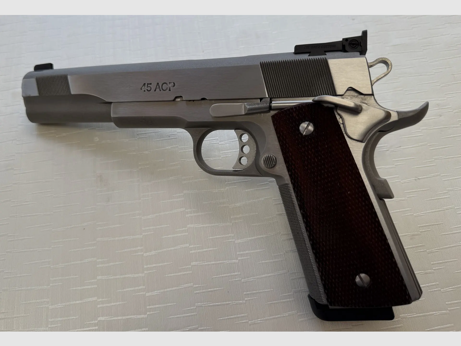 Les Baer Concept V calibre .45 ACP