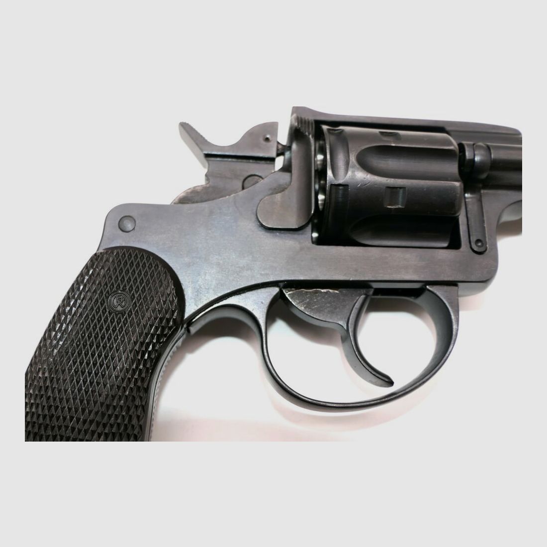 Bern Arms Factory Revolver Swiss Ordinance Mod.1929 in caliber 7.5. Incl. accessories