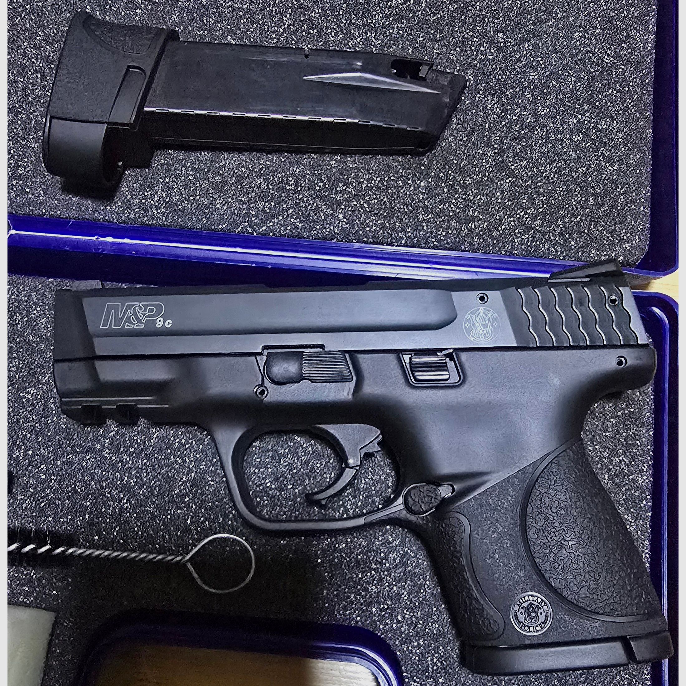 Smith&Wesson MP9c  Schreckschuss  9mm PAK 2 Magazine 