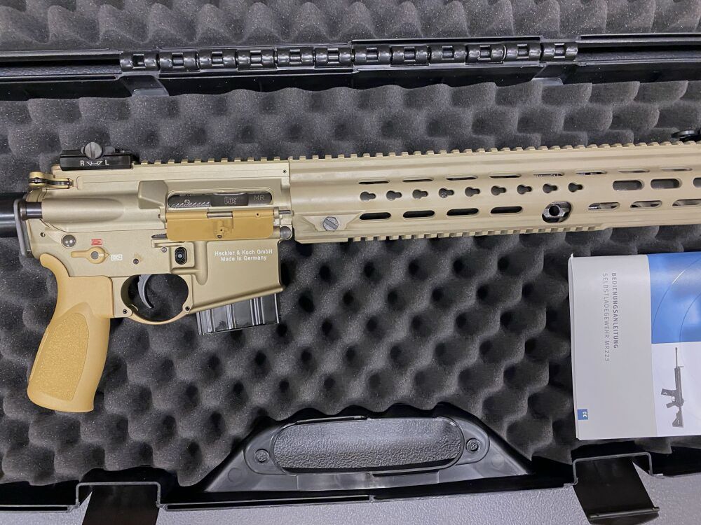 Heckler & Koch MR223 A3 16,5" langer Handschutz RAL8000