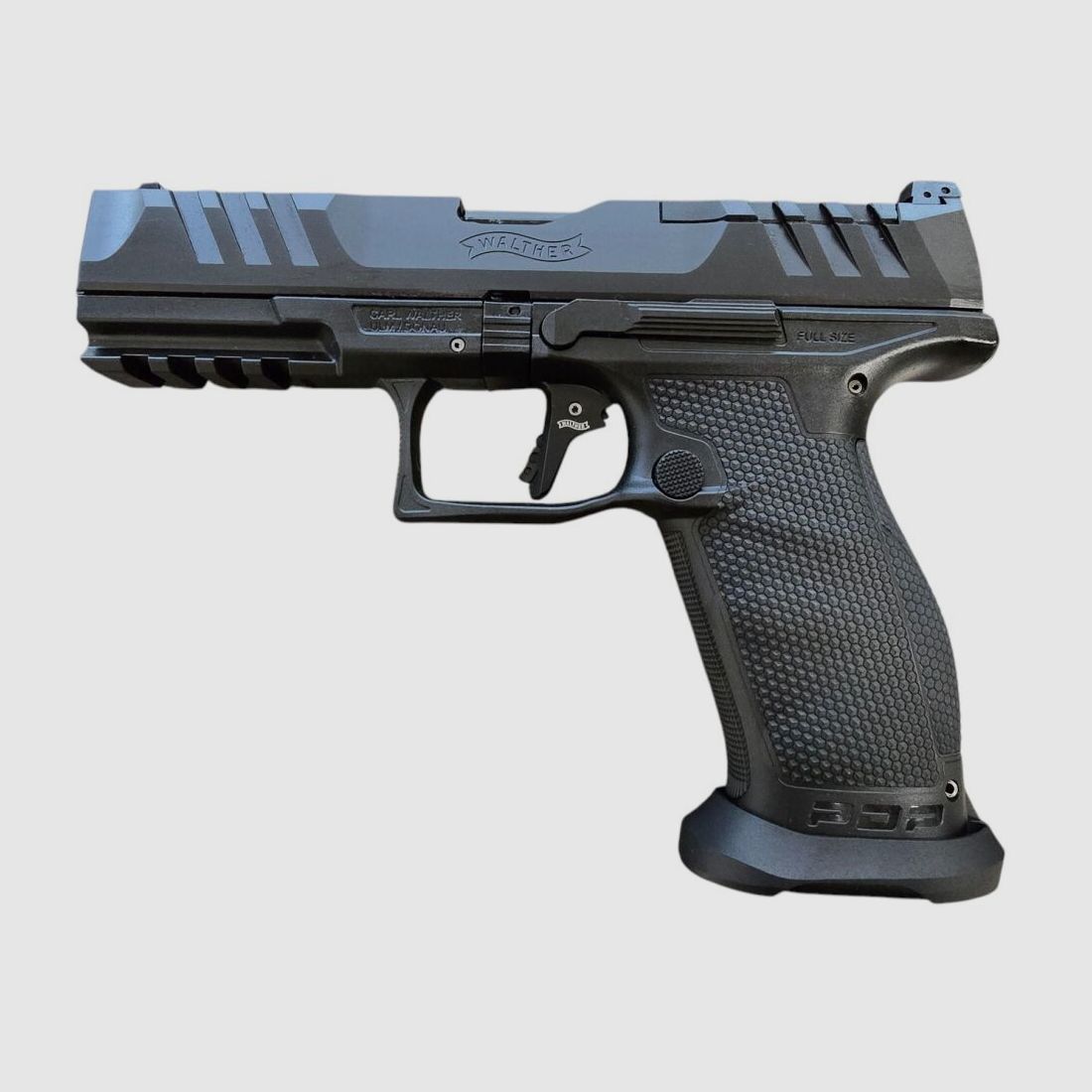 Walther pistol PDP full size pro NT 4.5" or semi-automatic pistol 9mm available immediately, shipping +20€ RRP: 1210€